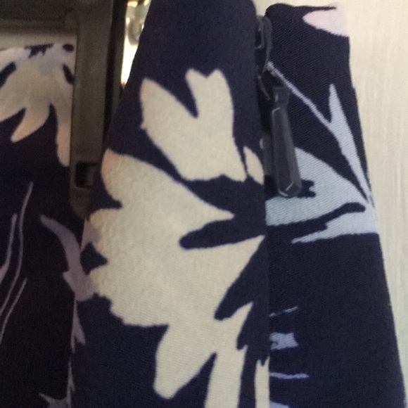 Skirt - Picture 3 of 5